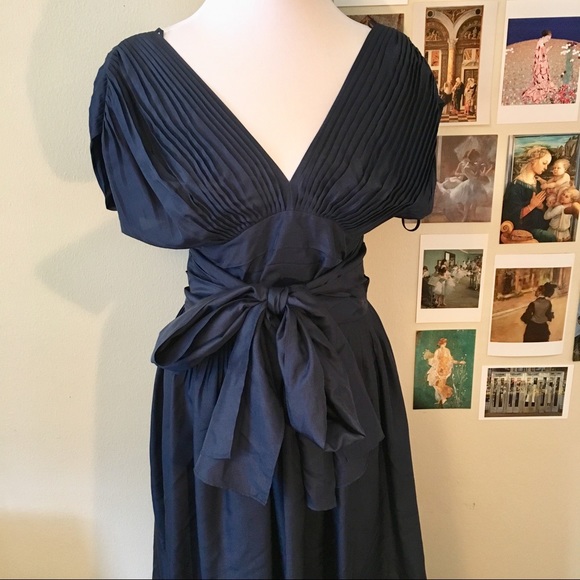 BCBGMaxAzria Dresses & Skirts - BCBG MAX AZRIA 100% blue silk belted a-line stunning classic midi dress 6